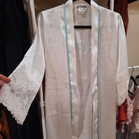 Bridal Robe - Picture 3 of 3